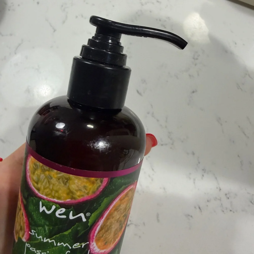 WEN by Chaz Dean Passionfruit Styling Creme - Picture 3 of 3